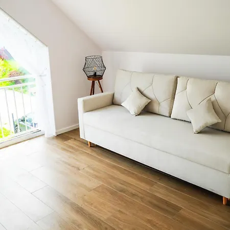 Dom Obok Lasu Pod Krakowem Hébergement de vacances Zabierzow